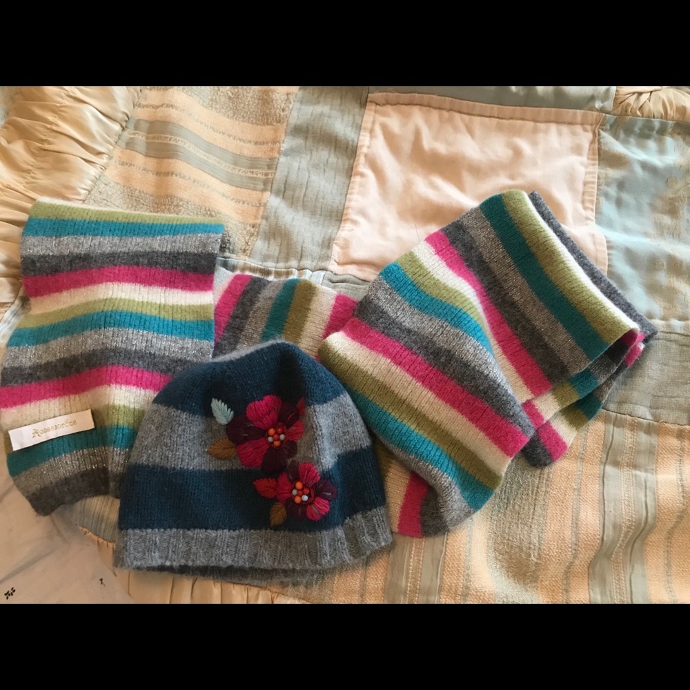 Scarf and hat by Accessorize
